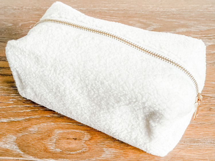 Cosmetic Bag: Cream Puff